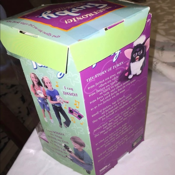 TIGER ELECTRONICS 1998 Edition Org FURBY Md 70-800 - Picture 3 of 6